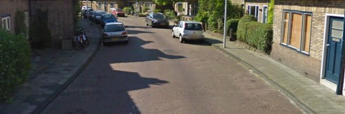 De straat vóór herbestrating (bron: Google)